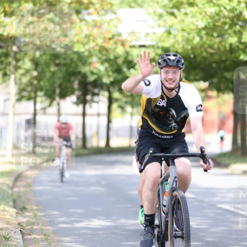 11.08.2024 - GEWOBA Citytriathlon Bremen H.Heesch http://msf.ph/oto/6768265 11.08.2024 10:40:34 Radfahren 9, 26, 27, 38, 42, 55, 64, 66, 71 meine-sportfotos.de
