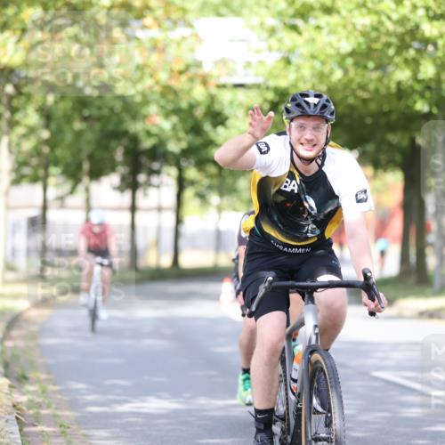11.08.2024 - GEWOBA Citytriathlon Bremen H.Heesch http://msf.ph/oto/6768268 11.08.2024 10:40:34 Radfahren 9, 26, 27, 38, 42, 55, 64, 66, 71 meine-sportfotos.de