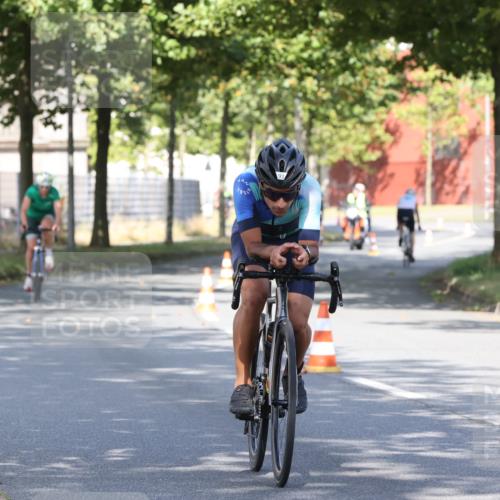 11.08.2024 - GEWOBA Citytriathlon Bremen H.Heesch http://msf.ph/oto/6768281 11.08.2024 10:23:02 Radfahren 5, 47, 48, 91, 102 meine-sportfotos.de