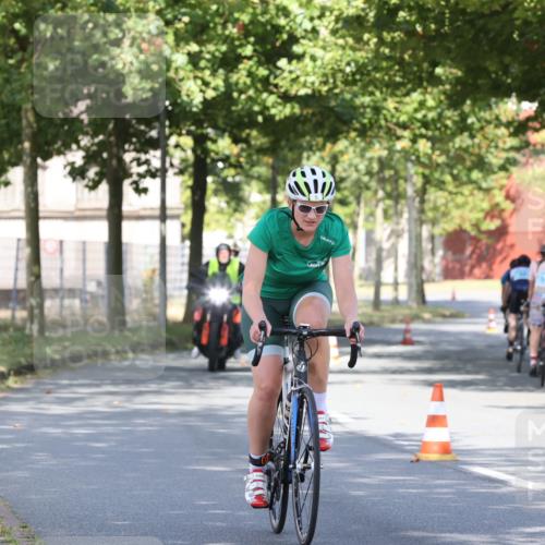 11.08.2024 - GEWOBA Citytriathlon Bremen H.Heesch http://msf.ph/oto/6768282 11.08.2024 10:23:06 Radfahren 5, 91 meine-sportfotos.de