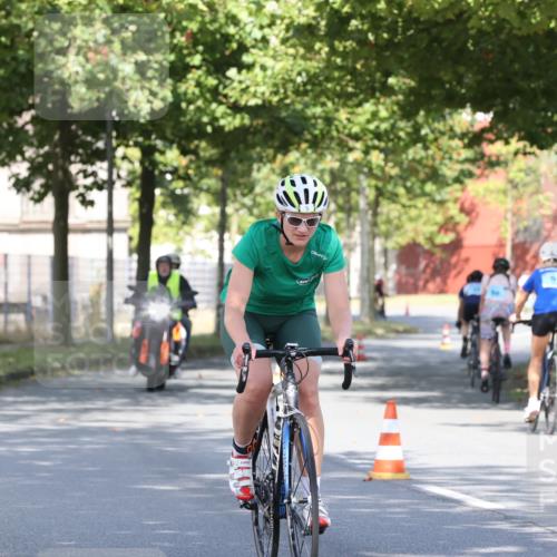 11.08.2024 - GEWOBA Citytriathlon Bremen H.Heesch http://msf.ph/oto/6768287 11.08.2024 10:23:06 Radfahren 5, 91 meine-sportfotos.de