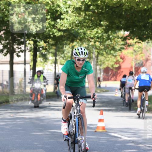11.08.2024 - GEWOBA Citytriathlon Bremen H.Heesch http://msf.ph/oto/6768288 11.08.2024 10:23:06 Radfahren 5, 91 meine-sportfotos.de