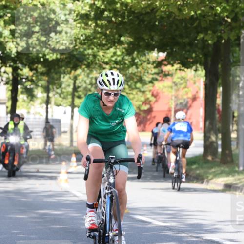 11.08.2024 - GEWOBA Citytriathlon Bremen H.Heesch http://msf.ph/oto/6768296 11.08.2024 10:23:06 Radfahren 5, 91 meine-sportfotos.de