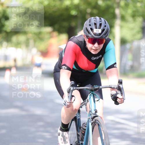 11.08.2024 - GEWOBA Citytriathlon Bremen H.Heesch http://msf.ph/oto/6768348 11.08.2024 10:40:48 Radfahren 32, 49, 55, 69, 80, 98, 109 meine-sportfotos.de