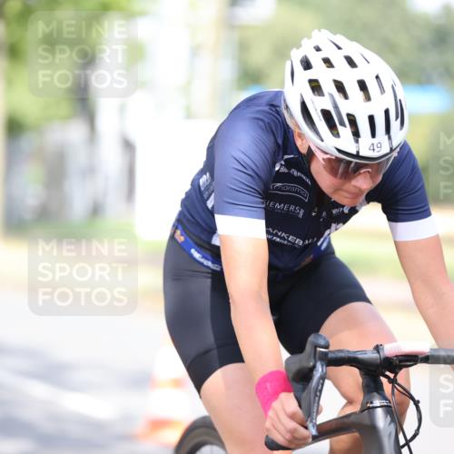 11.08.2024 - GEWOBA Citytriathlon Bremen H.Heesch http://msf.ph/oto/6768432 11.08.2024 10:40:55 Radfahren 32, 49, 55, 69, 80, 98, 109 meine-sportfotos.de