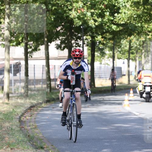 11.08.2024 - GEWOBA Citytriathlon Bremen H.Heesch http://msf.ph/oto/6768462 11.08.2024 10:23:51 Radfahren 17, 21, 23, 32, 37, 50, 51, 70 meine-sportfotos.de