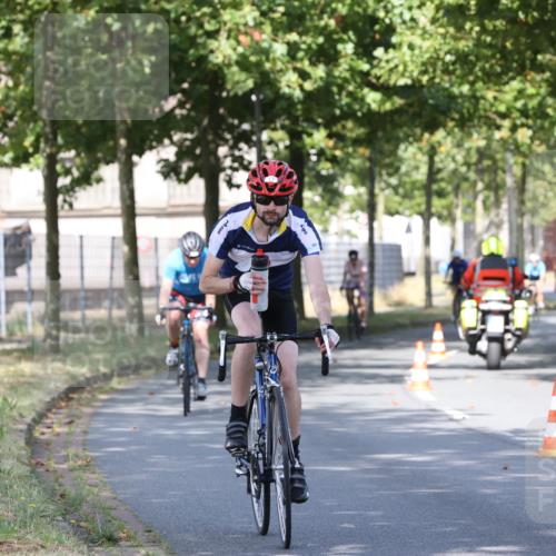 11.08.2024 - GEWOBA Citytriathlon Bremen H.Heesch http://msf.ph/oto/6768481 11.08.2024 10:23:52 Radfahren 17, 21, 23, 32, 37, 50, 51, 70, 116 meine-sportfotos.de