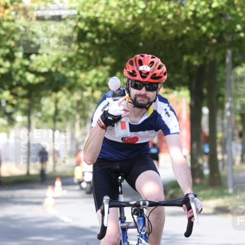 11.08.2024 - GEWOBA Citytriathlon Bremen H.Heesch http://msf.ph/oto/6768529 11.08.2024 10:23:53 Radfahren 17, 21, 23, 32, 37, 50, 51, 70, 116 meine-sportfotos.de