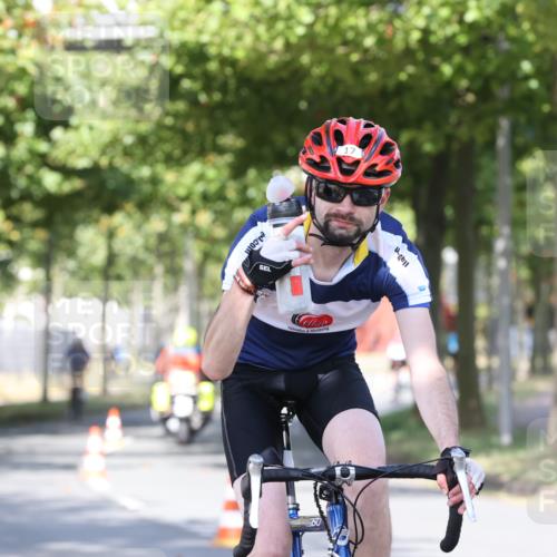 11.08.2024 - GEWOBA Citytriathlon Bremen H.Heesch http://msf.ph/oto/6768532 11.08.2024 10:23:53 Radfahren 17, 21, 23, 32, 37, 50, 51, 70, 116 meine-sportfotos.de