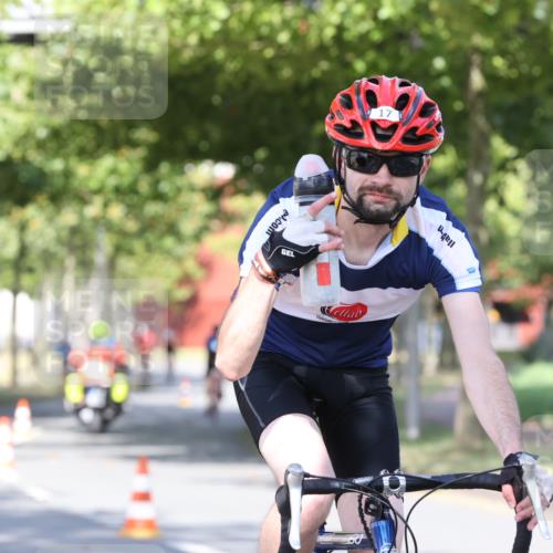 11.08.2024 - GEWOBA Citytriathlon Bremen H.Heesch http://msf.ph/oto/6768540 11.08.2024 10:23:53 Radfahren 17, 21, 23, 32, 37, 50, 51, 70, 116 meine-sportfotos.de