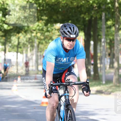 11.08.2024 - GEWOBA Citytriathlon Bremen H.Heesch http://msf.ph/oto/6768544 11.08.2024 10:23:55 Radfahren 17, 21, 23, 32, 37, 50, 51, 70, 116 meine-sportfotos.de