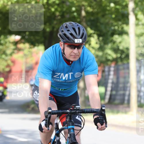 11.08.2024 - GEWOBA Citytriathlon Bremen H.Heesch http://msf.ph/oto/6768558 11.08.2024 10:23:55 Radfahren 17, 21, 23, 32, 37, 50, 51, 70, 116 meine-sportfotos.de