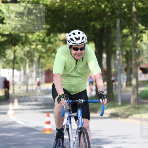 11.08.2024 - GEWOBA Citytriathlon Bremen H.Heesch http://msf.ph/oto/6768568 11.08.2024 10:23:56 Radfahren 17, 21, 23, 32, 37, 50, 51, 70, 101, 116 meine-sportfotos.de