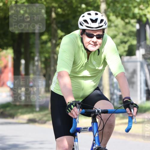 11.08.2024 - GEWOBA Citytriathlon Bremen H.Heesch http://msf.ph/oto/6768590 11.08.2024 10:23:56 Radfahren 17, 21, 23, 32, 37, 50, 51, 70, 101, 116 meine-sportfotos.de