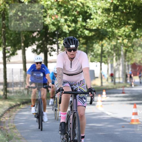 11.08.2024 - GEWOBA Citytriathlon Bremen H.Heesch http://msf.ph/oto/6768595 11.08.2024 10:24:00 Radfahren 17, 21, 23, 37, 44, 50, 51, 70, 101, 116 meine-sportfotos.de