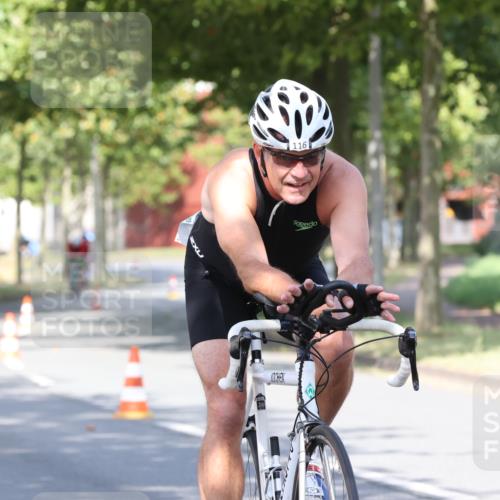 11.08.2024 - GEWOBA Citytriathlon Bremen H.Heesch http://msf.ph/oto/6768764 11.08.2024 10:24:07 Radfahren 23, 33, 37, 44, 50, 51, 70, 80, 101, 116 meine-sportfotos.de