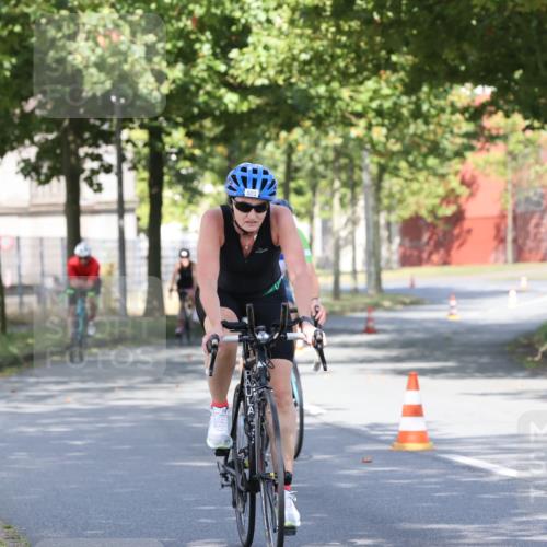 11.08.2024 - GEWOBA Citytriathlon Bremen H.Heesch http://msf.ph/oto/6768789 11.08.2024 10:24:10 Radfahren 23, 33, 37, 44, 51, 80, 101, 116 meine-sportfotos.de