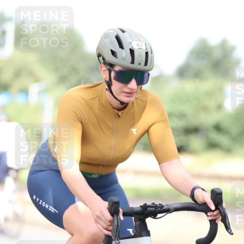 11.08.2024 - GEWOBA Citytriathlon Bremen H.Heesch http://msf.ph/oto/6768793 11.08.2024 10:41:37 Radfahren 7, 35, 47, 110 meine-sportfotos.de