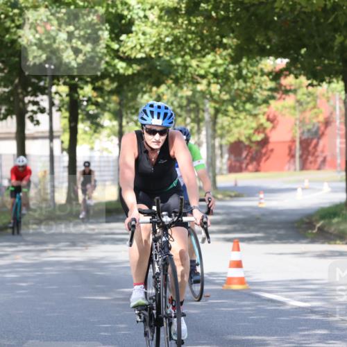 11.08.2024 - GEWOBA Citytriathlon Bremen H.Heesch http://msf.ph/oto/6768797 11.08.2024 10:24:10 Radfahren 23, 33, 37, 44, 51, 80, 101, 116 meine-sportfotos.de