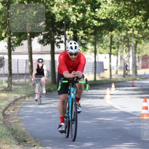 11.08.2024 - GEWOBA Citytriathlon Bremen H.Heesch http://msf.ph/oto/6768852 11.08.2024 10:24:14 Radfahren 23, 33, 44, 80, 101, 116 meine-sportfotos.de