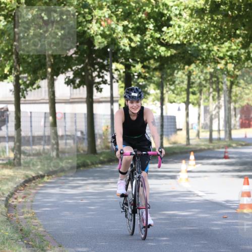 11.08.2024 - GEWOBA Citytriathlon Bremen H.Heesch http://msf.ph/oto/6768863 11.08.2024 10:24:16 Radfahren 2, 33, 44, 80, 88, 101, 116 meine-sportfotos.de