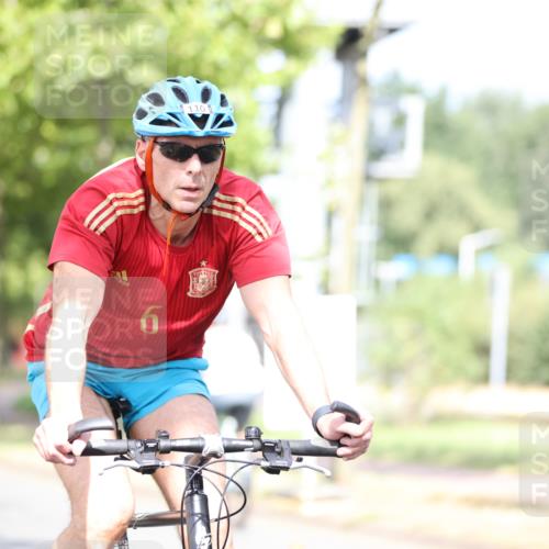 11.08.2024 - GEWOBA Citytriathlon Bremen H.Heesch http://msf.ph/oto/6768893 11.08.2024 10:41:44 Radfahren 7, 35, 47, 102, 110 meine-sportfotos.de