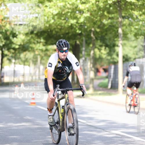 11.08.2024 - GEWOBA Citytriathlon Bremen H.Heesch http://msf.ph/oto/6768914 11.08.2024 10:41:47 Radfahren 5, 7, 35, 47, 102, 110 meine-sportfotos.de