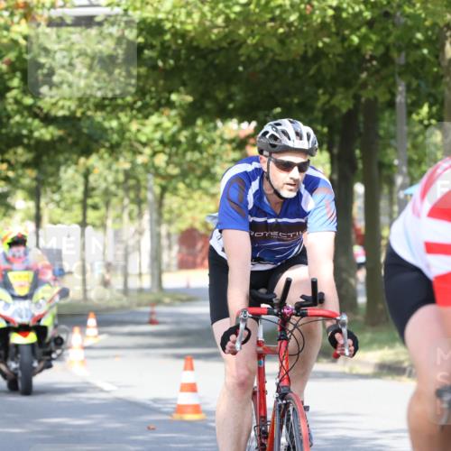 11.08.2024 - GEWOBA Citytriathlon Bremen H.Heesch http://msf.ph/oto/6769047 11.08.2024 10:24:37 Radfahren 2, 18, 67, 68, 88 meine-sportfotos.de