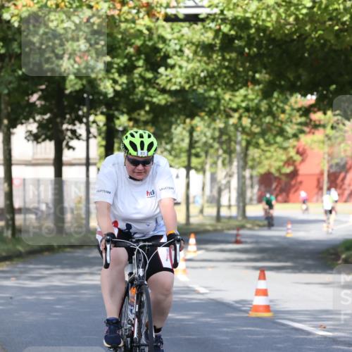 11.08.2024 - GEWOBA Citytriathlon Bremen H.Heesch http://msf.ph/oto/6769073 11.08.2024 10:25:31 Radfahren 13, 28, 83, 111 meine-sportfotos.de