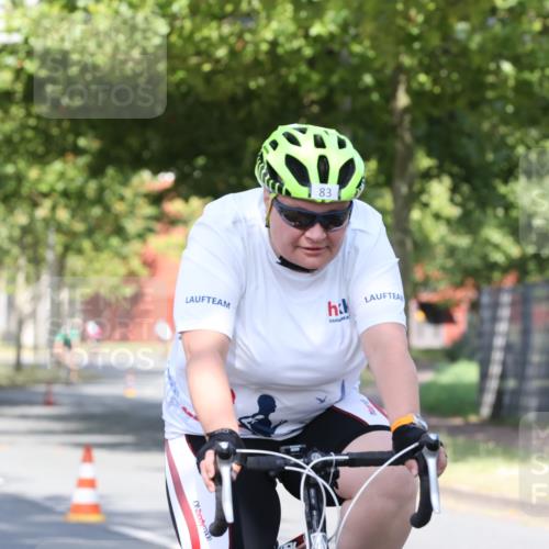 11.08.2024 - GEWOBA Citytriathlon Bremen H.Heesch http://msf.ph/oto/6769091 11.08.2024 10:25:32 Radfahren 13, 28, 83, 111 meine-sportfotos.de