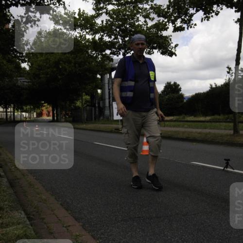 11.08.2024 - GEWOBA Citytriathlon Bremen H.Heesch http://msf.ph/oto/6769185 11.08.2024 11:27:34 Radfahren  meine-sportfotos.de