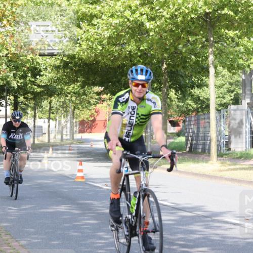 11.08.2024 - GEWOBA Citytriathlon Bremen H.Heesch http://msf.ph/oto/6769225 11.08.2024 10:26:11 Radfahren 36, 39, 54, 97 meine-sportfotos.de