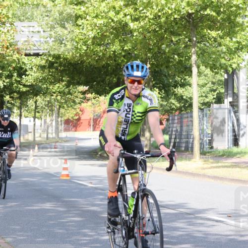 11.08.2024 - GEWOBA Citytriathlon Bremen H.Heesch http://msf.ph/oto/6769228 11.08.2024 10:26:11 Radfahren 36, 39, 54, 97 meine-sportfotos.de