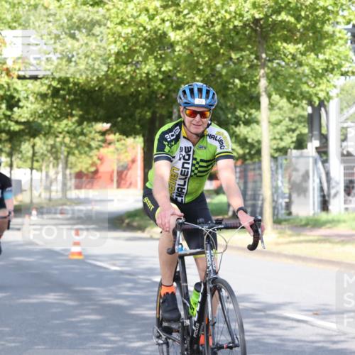 11.08.2024 - GEWOBA Citytriathlon Bremen H.Heesch http://msf.ph/oto/6769229 11.08.2024 10:26:11 Radfahren 36, 39, 54, 97 meine-sportfotos.de
