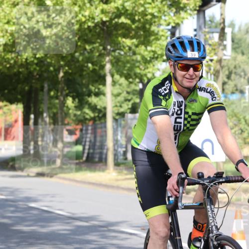11.08.2024 - GEWOBA Citytriathlon Bremen H.Heesch http://msf.ph/oto/6769244 11.08.2024 10:26:11 Radfahren 36, 39, 54, 97 meine-sportfotos.de