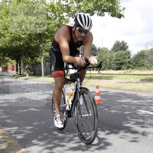 11.08.2024 - GEWOBA Citytriathlon Bremen H.Heesch http://msf.ph/oto/6769246 11.08.2024 11:36:37 Radfahren 762, 818, 917 meine-sportfotos.de