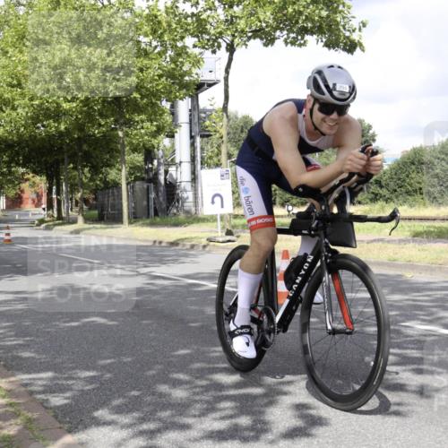 11.08.2024 - GEWOBA Citytriathlon Bremen H.Heesch http://msf.ph/oto/6769249 11.08.2024 11:36:50 Radfahren 794, 917 meine-sportfotos.de