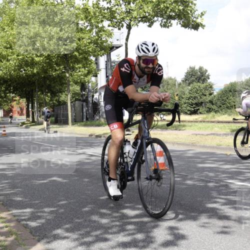11.08.2024 - GEWOBA Citytriathlon Bremen H.Heesch http://msf.ph/oto/6769270 11.08.2024 11:37:57 Radfahren 751, 804, 856, 898 meine-sportfotos.de