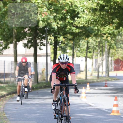 11.08.2024 - GEWOBA Citytriathlon Bremen H.Heesch http://msf.ph/oto/6769272 11.08.2024 10:27:46 Radfahren 100, 115 meine-sportfotos.de