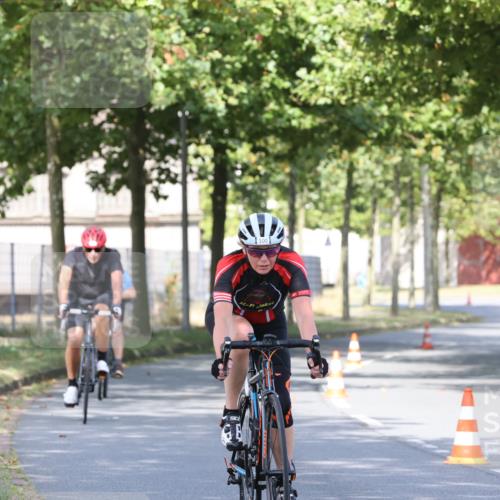 11.08.2024 - GEWOBA Citytriathlon Bremen H.Heesch http://msf.ph/oto/6769275 11.08.2024 10:27:46 Radfahren 100, 115 meine-sportfotos.de