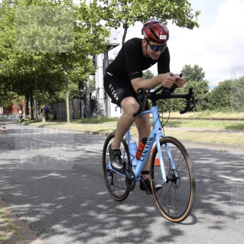 11.08.2024 - GEWOBA Citytriathlon Bremen H.Heesch http://msf.ph/oto/6769276 11.08.2024 11:38:27 Radfahren 781, 791 meine-sportfotos.de