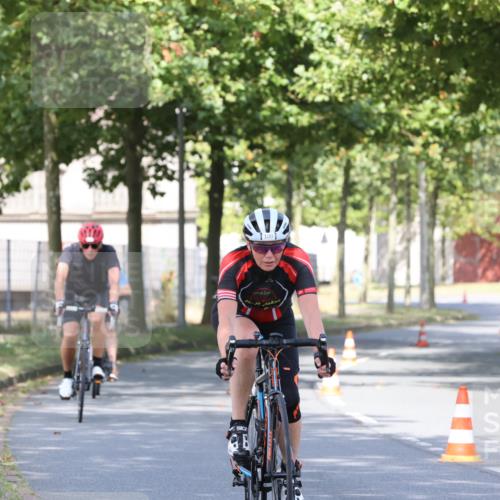 11.08.2024 - GEWOBA Citytriathlon Bremen H.Heesch http://msf.ph/oto/6769278 11.08.2024 10:27:46 Radfahren 100, 115 meine-sportfotos.de