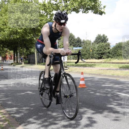 11.08.2024 - GEWOBA Citytriathlon Bremen H.Heesch http://msf.ph/oto/6769280 11.08.2024 11:38:33 Radfahren 769, 781, 791, 824 meine-sportfotos.de