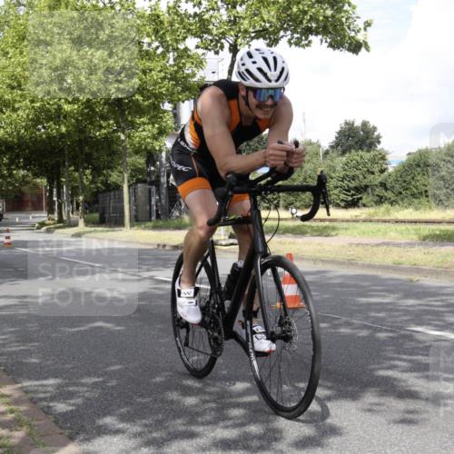 11.08.2024 - GEWOBA Citytriathlon Bremen H.Heesch http://msf.ph/oto/6769284 11.08.2024 11:38:41 Radfahren 769, 781, 791, 824, 1038 meine-sportfotos.de