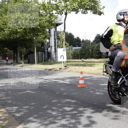 11.08.2024 - GEWOBA Citytriathlon Bremen H.Heesch http://msf.ph/oto/6769297 11.08.2024 11:39:02 Radfahren 821 meine-sportfotos.de