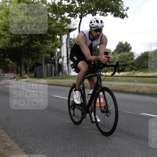 11.08.2024 - GEWOBA Citytriathlon Bremen H.Heesch http://msf.ph/oto/6769315 11.08.2024 11:39:55 Radfahren 807, 820, 878 meine-sportfotos.de