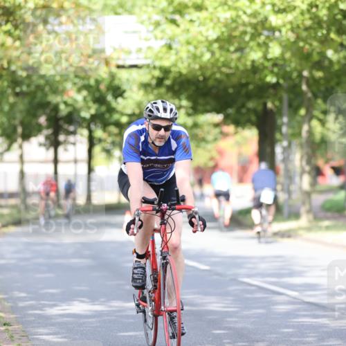 11.08.2024 - GEWOBA Citytriathlon Bremen H.Heesch http://msf.ph/oto/6769325 11.08.2024 10:42:42 Radfahren 12, 18, 67, 68, 70, 74, 88, 106 meine-sportfotos.de