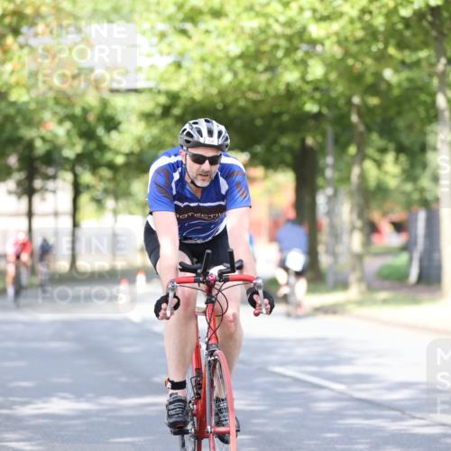 11.08.2024 - GEWOBA Citytriathlon Bremen H.Heesch http://msf.ph/oto/6769334 11.08.2024 10:42:42 Radfahren 12, 18, 67, 68, 70, 74, 88, 106 meine-sportfotos.de