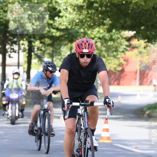 11.08.2024 - GEWOBA Citytriathlon Bremen H.Heesch http://msf.ph/oto/6769337 11.08.2024 10:27:48 Radfahren 100, 115 meine-sportfotos.de