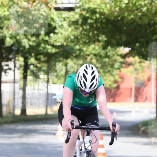 11.08.2024 - GEWOBA Citytriathlon Bremen H.Heesch http://msf.ph/oto/6769375 11.08.2024 10:28:05 Radfahren 14 meine-sportfotos.de